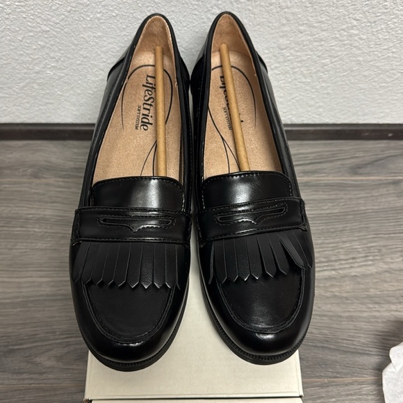 LifeStride Santana Loafer - Picture 6 of 8